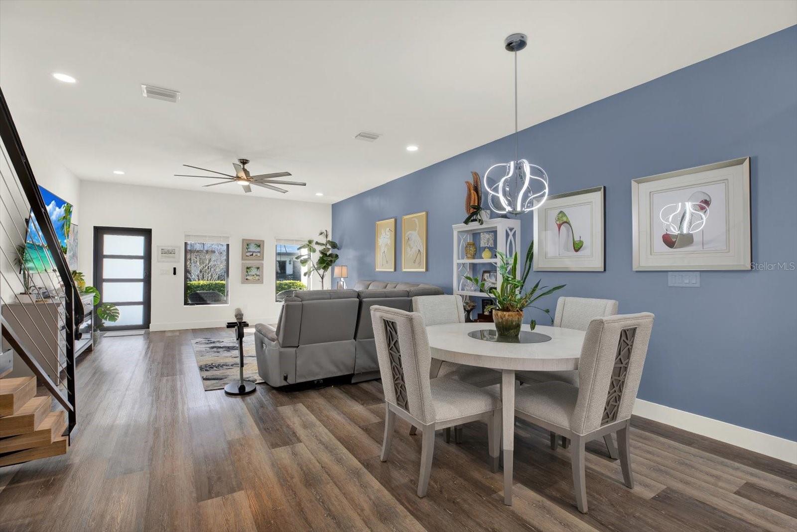 LATITUDES IN THE PARK - Residential