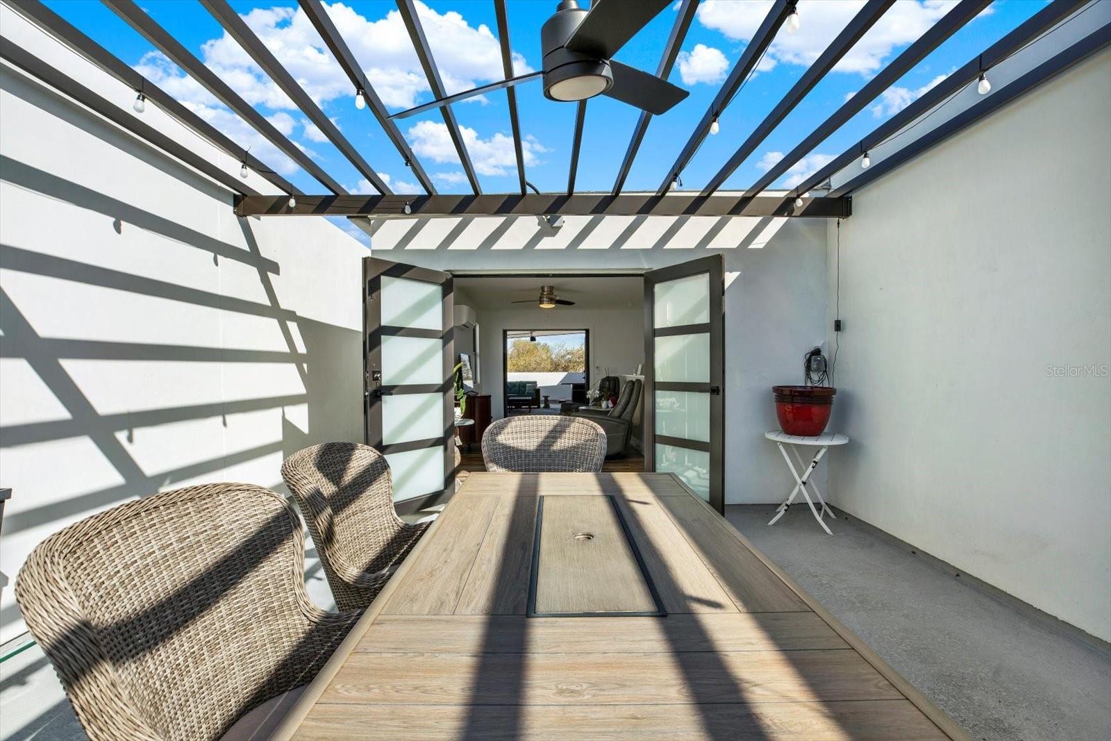 LATITUDES IN THE PARK - Residential