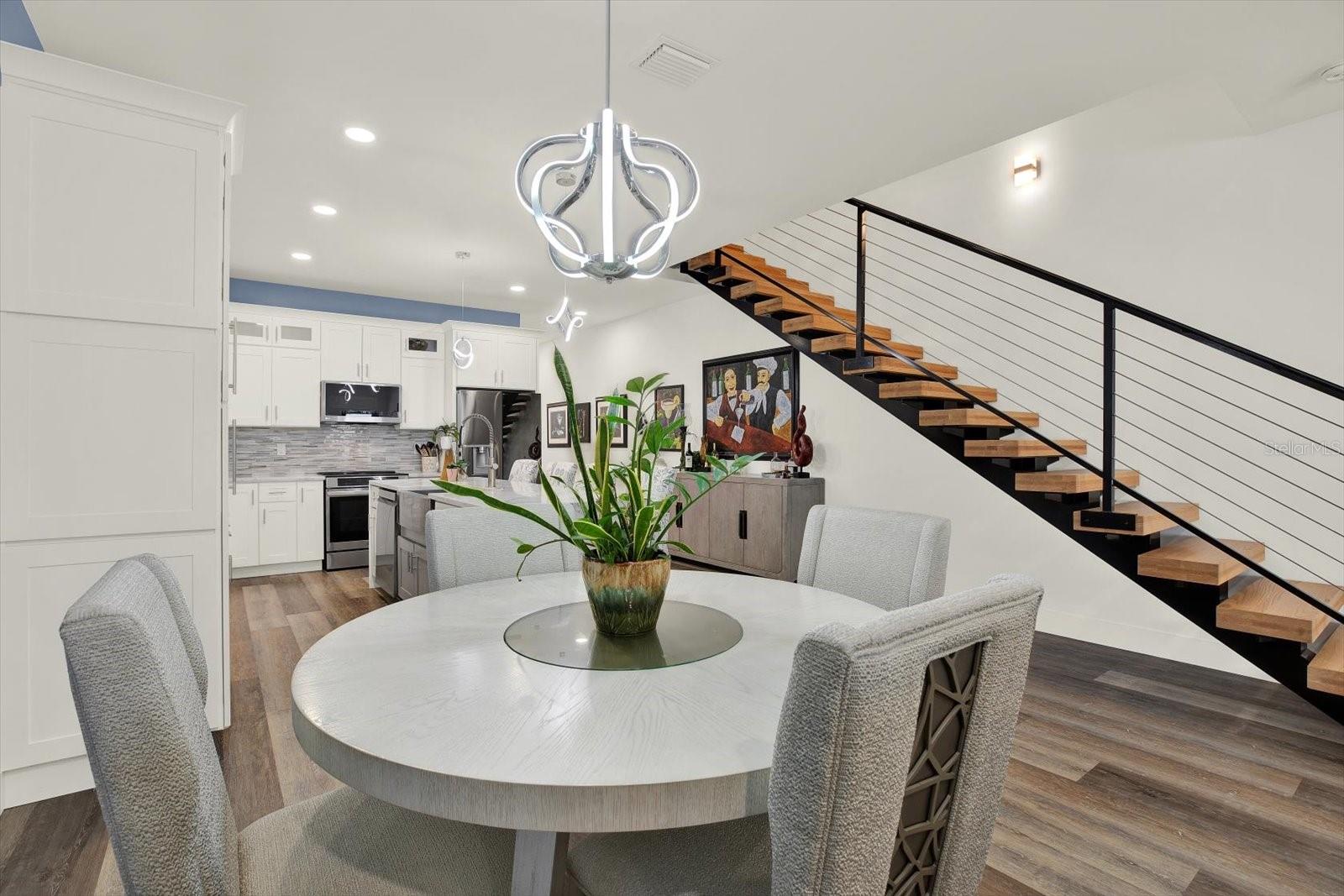 LATITUDES IN THE PARK - Residential