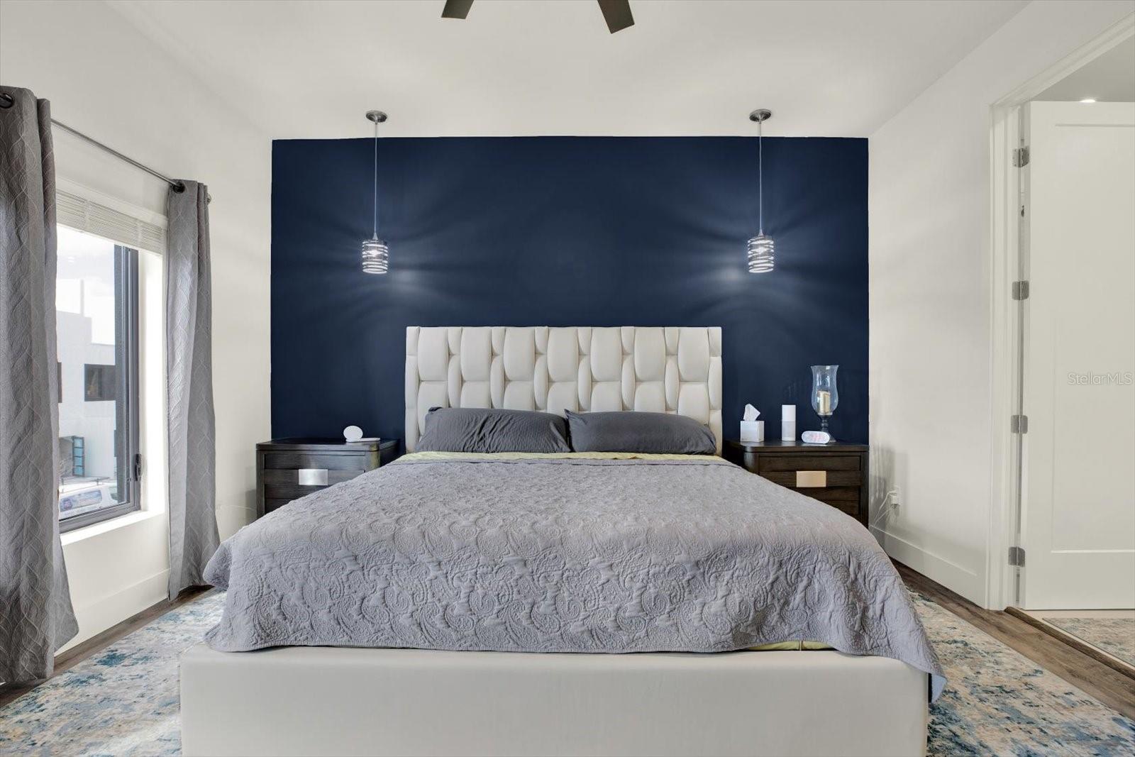 LATITUDES IN THE PARK - Residential