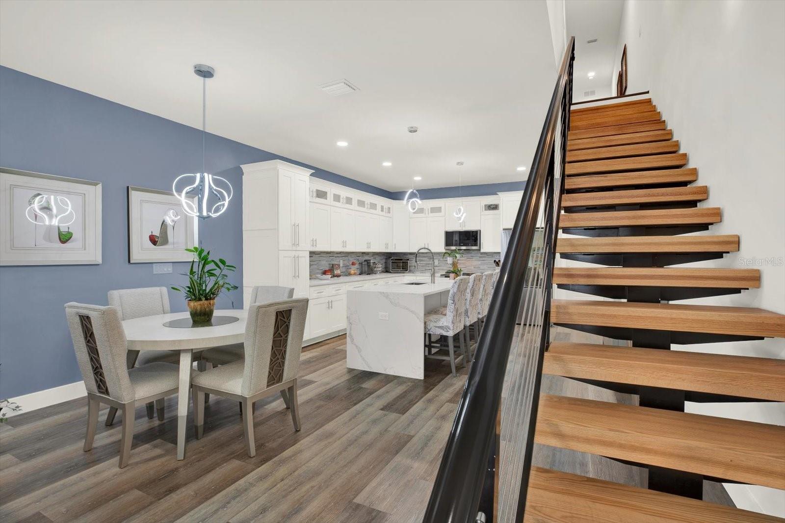 LATITUDES IN THE PARK - Residential