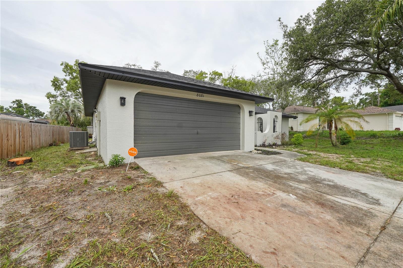 8081 WOODEN DRIVE