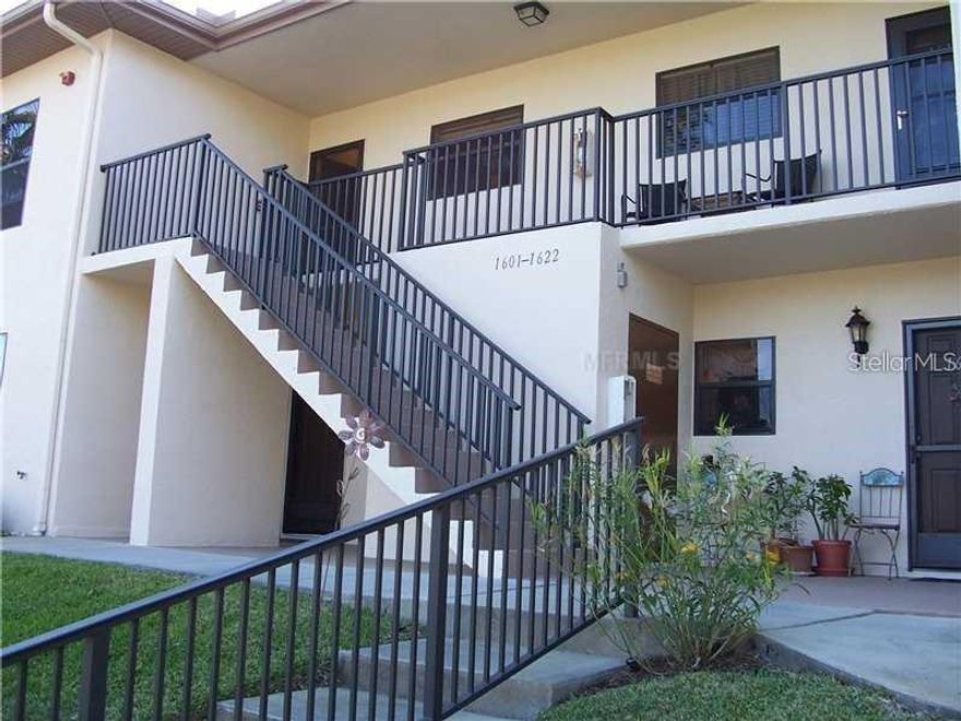 Seascape is a waterfront Condominium community located on Florida's west coast on Seascape Circle, Tarpon Springs, Florida. The complex is comprised of 68 Condominiums. Each of the five buildings faces a canal that has access to the Gulf of Mexico. This 2 bedroom, 2 bath condo is well maintained, clean and move in ready. Enjoy the large kitchen with adjoining living and dining room. Master Bedroom with en suite bathroom. Separate entrances to the lanai from the master bedroom and Living room. The 2nd bedroom is spacious and there is a 2nd bathroom with shower/tub. Plus the convenience of an indoor laundry room. Also a screened lanai to view the canal that leads to the Gulf of Mexico. Basic internet and cable is available at no cost through Spectrum. In addition water, sewer, trash are included in the rental price. The Clubhouse features the beautiful pool, a full kitchen, fitness room and Library. Minutes from the Tarpon Springs Golf Course, Fred Howard and Sunset beaches, the famous Sponge Docks with shopping and Restaurants. This community is friendly to pets. This is Florida living at it's best. Please make an appointment to preview this beautiful Condo available for rent at only $2.000 per month with a one year lease.