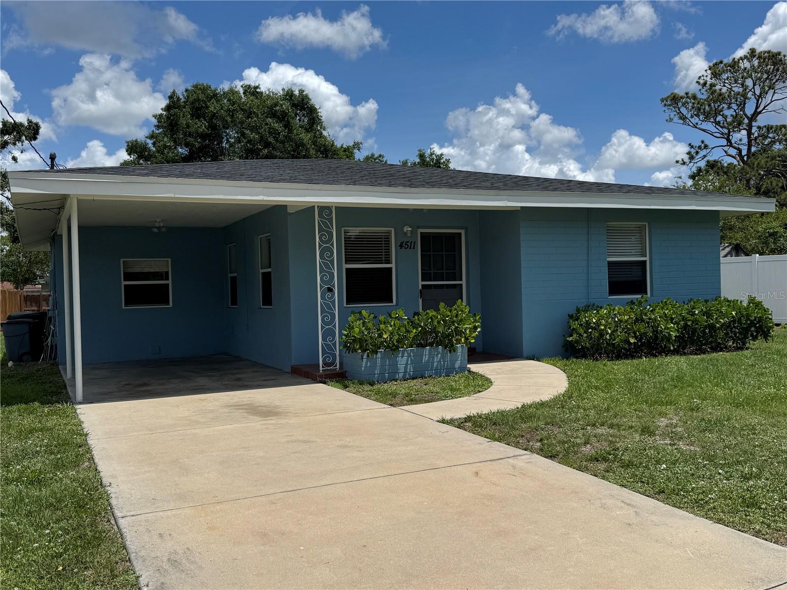 Cute as a button. Remodeled with newer stainless steel appliances! 2 bedroom, 2 bath home with huge fenced yard. Sarasota centrally located. Huge yard great for outdoor living! Carport for cover of your vehicle. Grab it before someone else does! Owner is willing to do a 24 month lease with background and credit check!