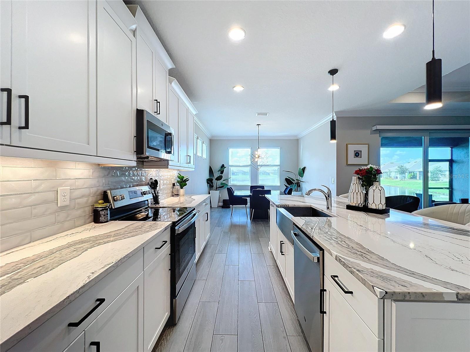 TREVESTA PH IIIC & IIID - Residential Lease