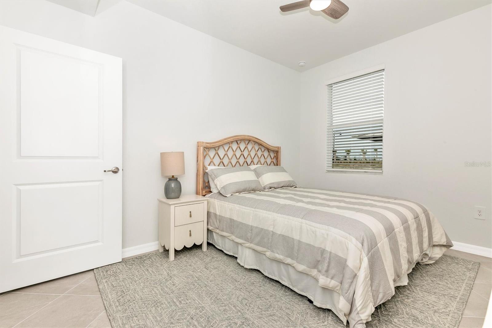 WELLEN PARK GOLF & COUNTRY CLUB - Residential Lease