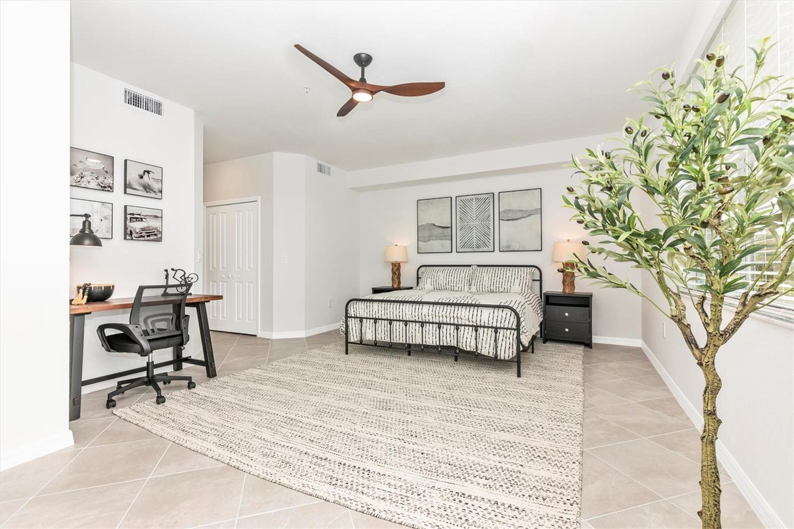 WELLEN PARK GOLF & COUNTRY CLUB - Residential Lease