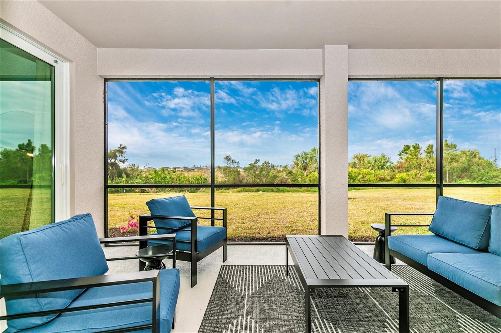 WELLEN PARK GOLF & COUNTRY CLUB - Residential Lease