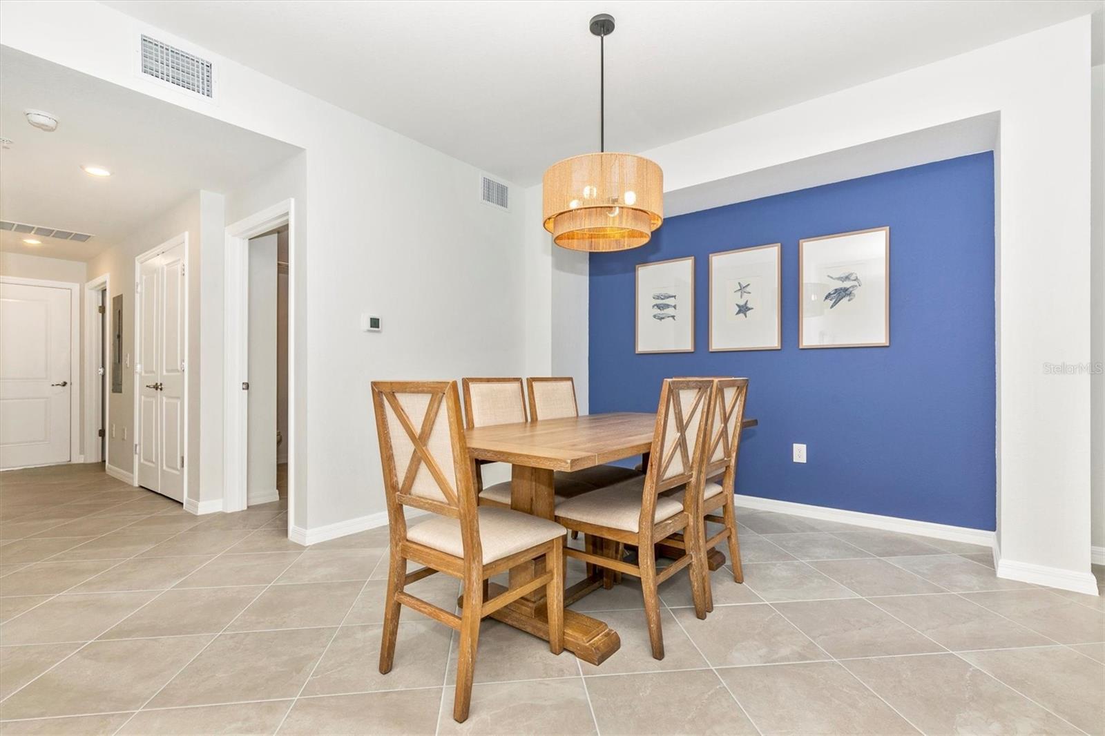 WELLEN PARK GOLF & COUNTRY CLUB - Residential Lease