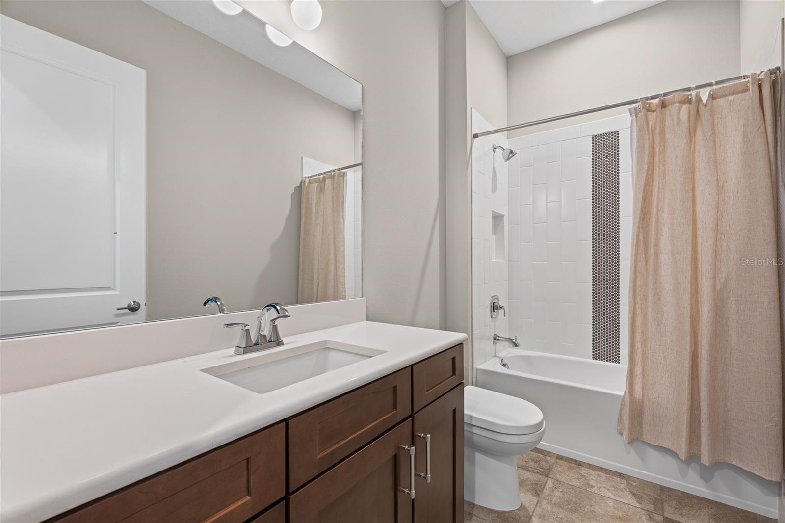 AZARIO ESPLANADE PH II SUBPH C-O - Residential