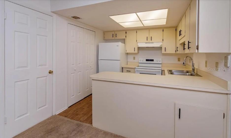 WINDTREE GARDENS CONDO PH 02 - Residential