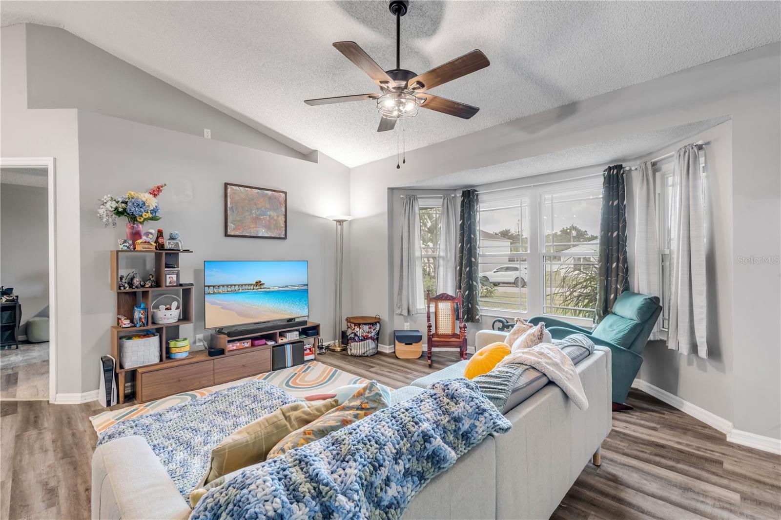 519 BIRCHWOOD LANE