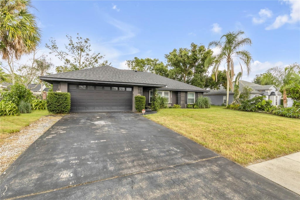 Photo of 519 Birchwood Lane, Deltona, FL 32738 (MLS # O6446268)