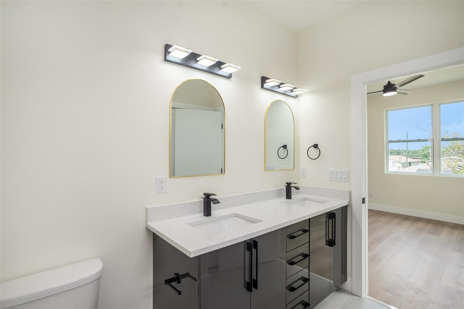 GRANT PARK - Residential