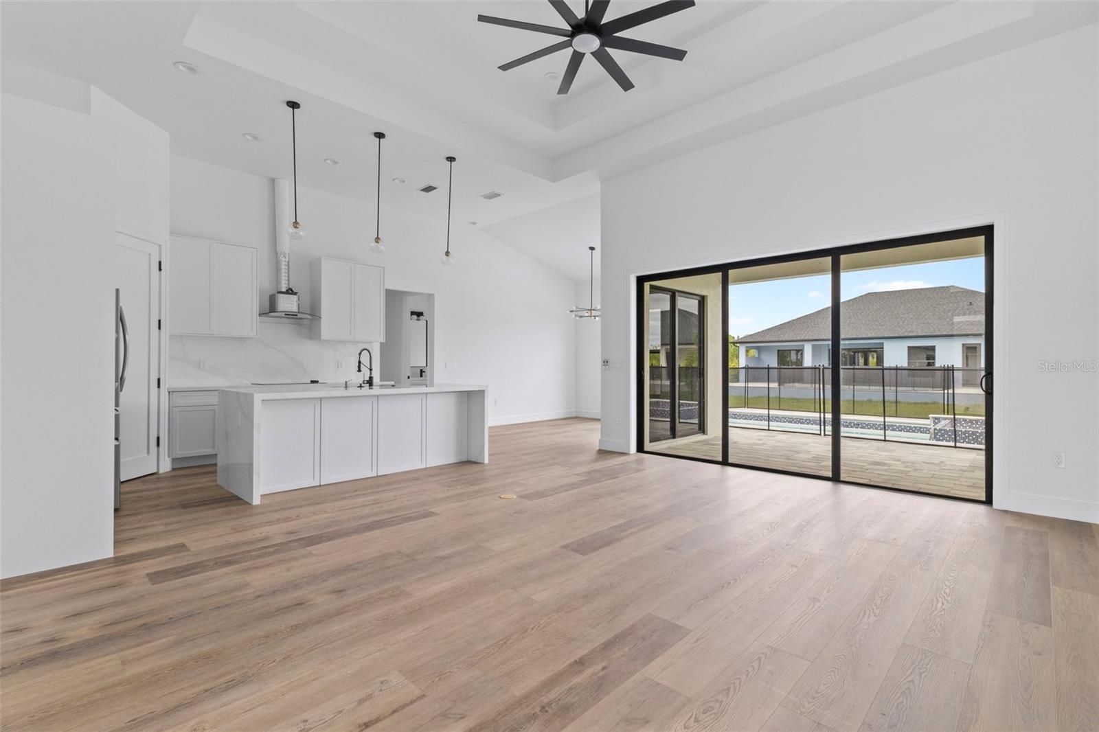 SOUTH GULF COVE - Residential