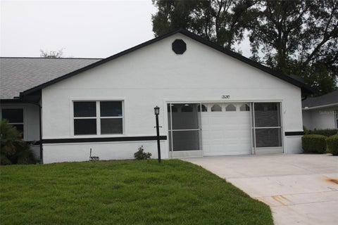 Tiny photo for 26245 Newcombe Circle, Leesburg, FL 34748 (MLS # S5156558)