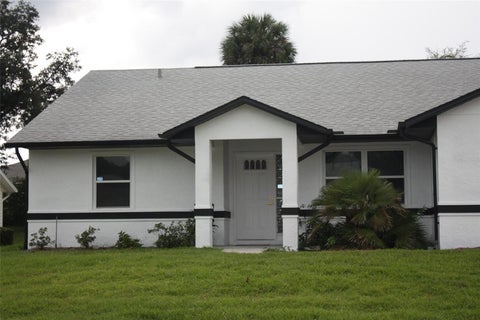 Tiny photo for 26245 Newcombe Circle, Leesburg, FL 34748 (MLS # S5156558)