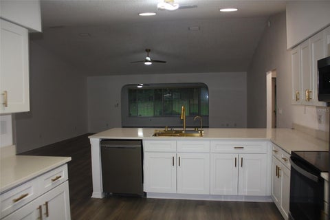Tiny photo for 26245 Newcombe Circle, Leesburg, FL 34748 (MLS # S5156558)
