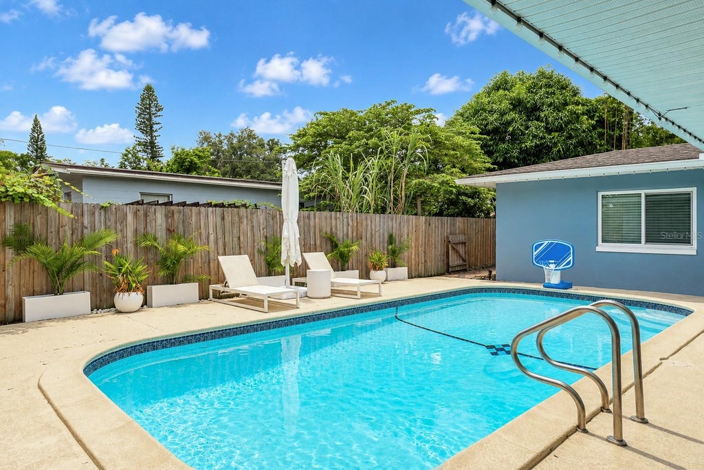 Photo of 686 Southwest Boulevard N, St Petersburg, FL 33703 (MLS # TB8556042)