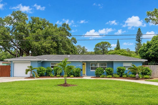 686 SOUTHWEST BLVD N, SAINT PETERSBURG, FL 33703 - Image 079fc290ec39ee2a94e8431dfde05320/259290959
