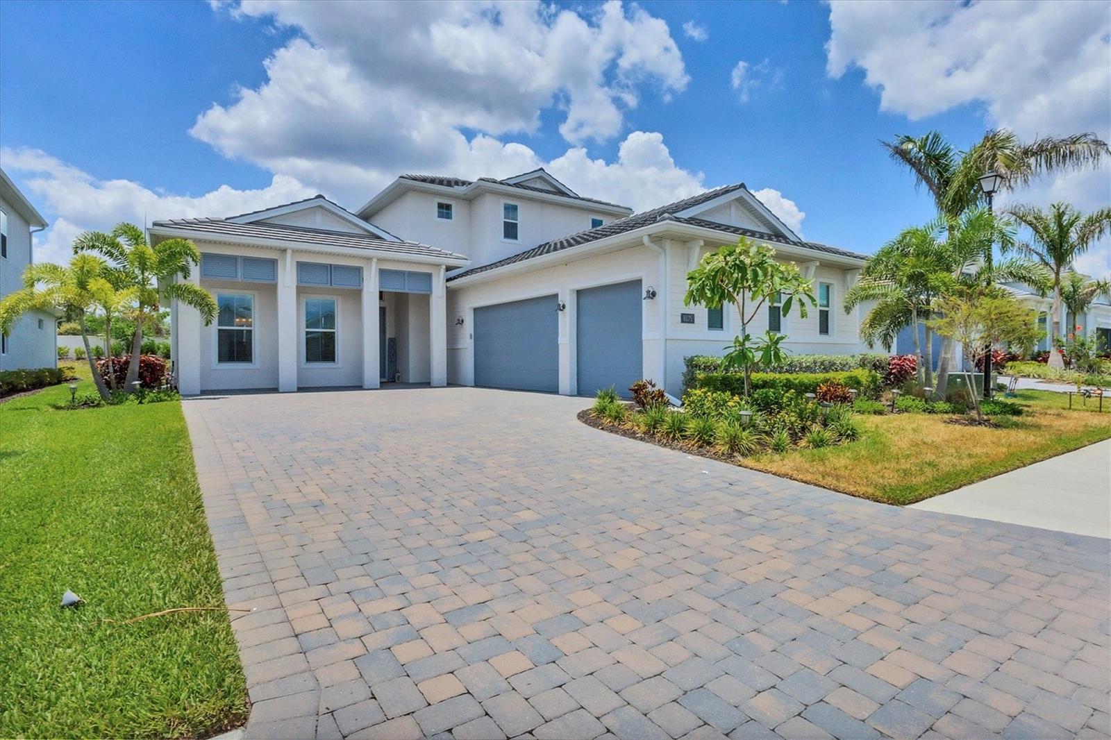 8175 REDONDA LOOP