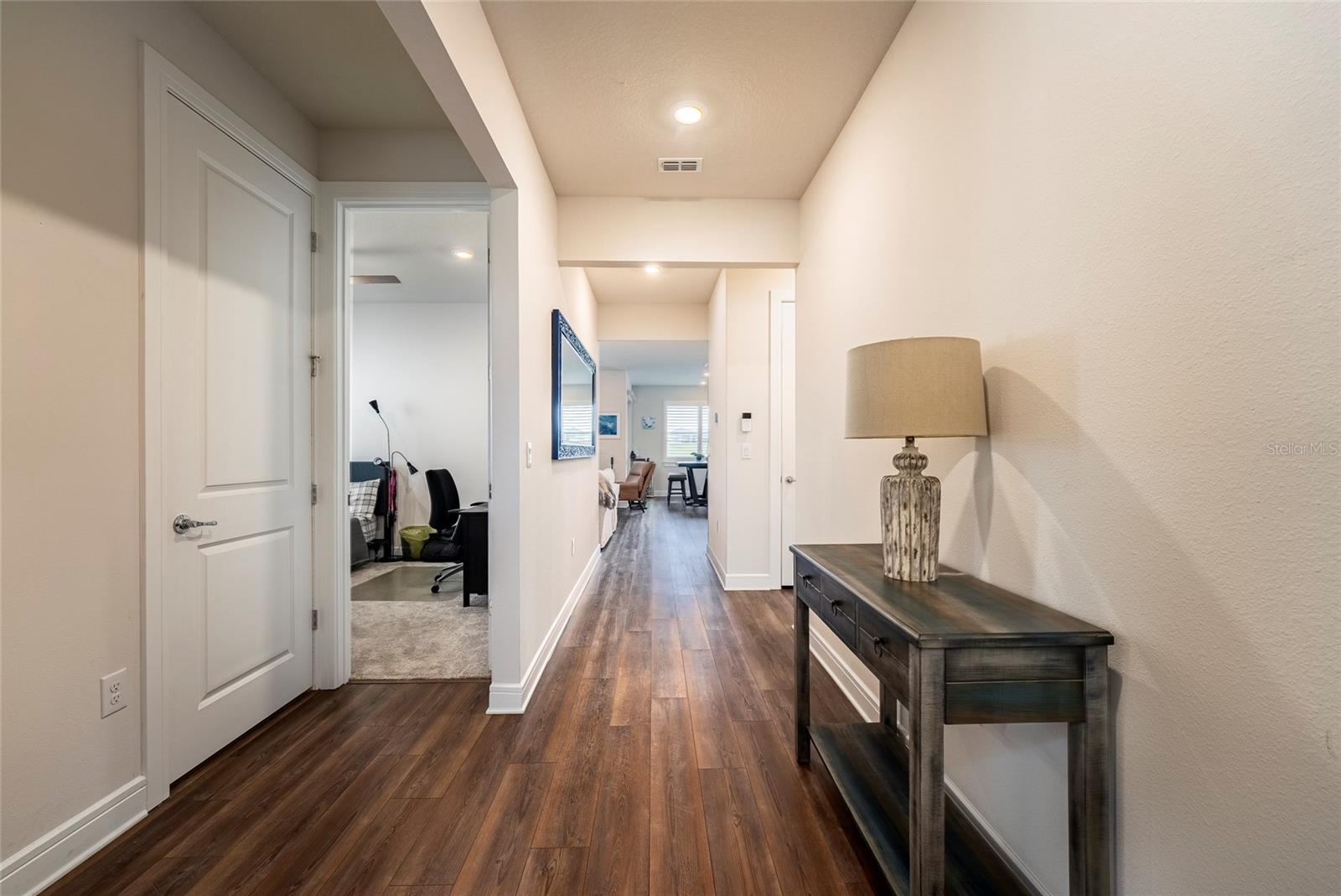 7484 CATANIA LOOP