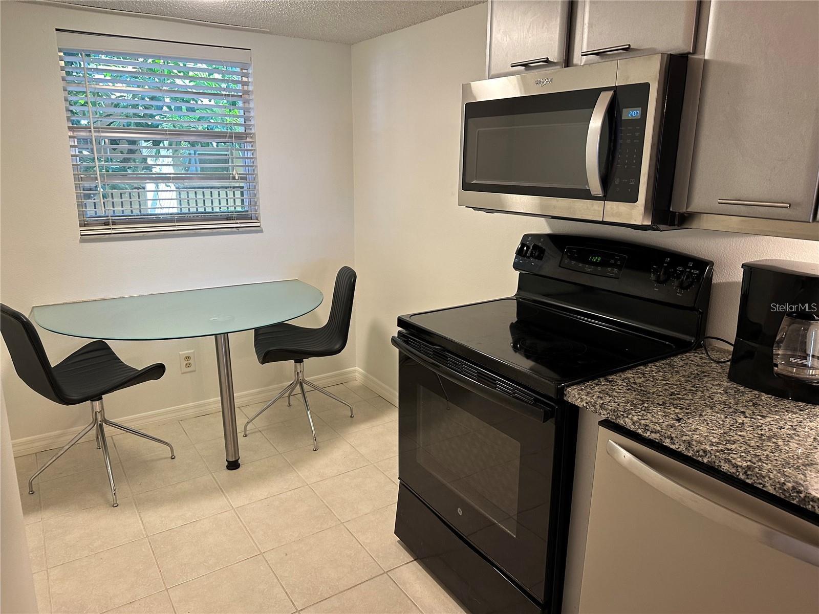 PLAZA GARDENS - Residential Lease