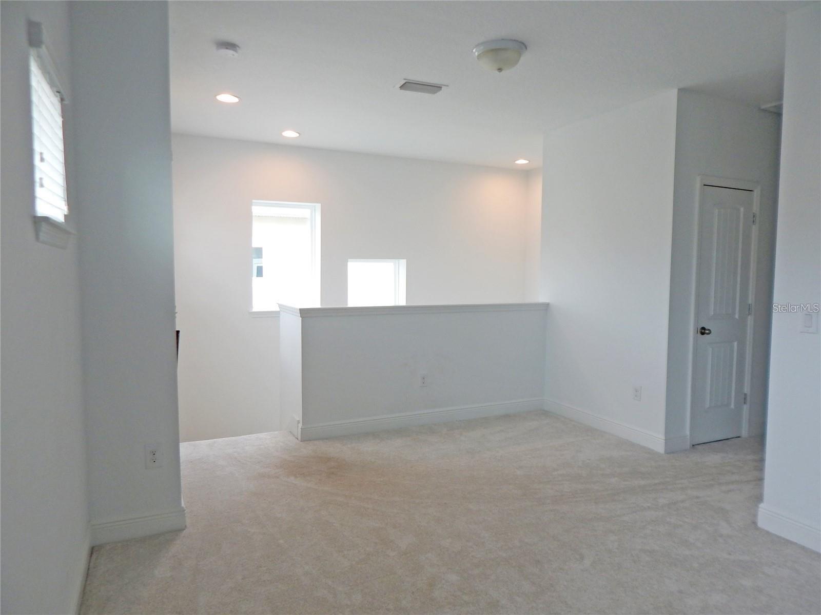 FISHHAWK RANCH WEST PH 4A - Residential Lease