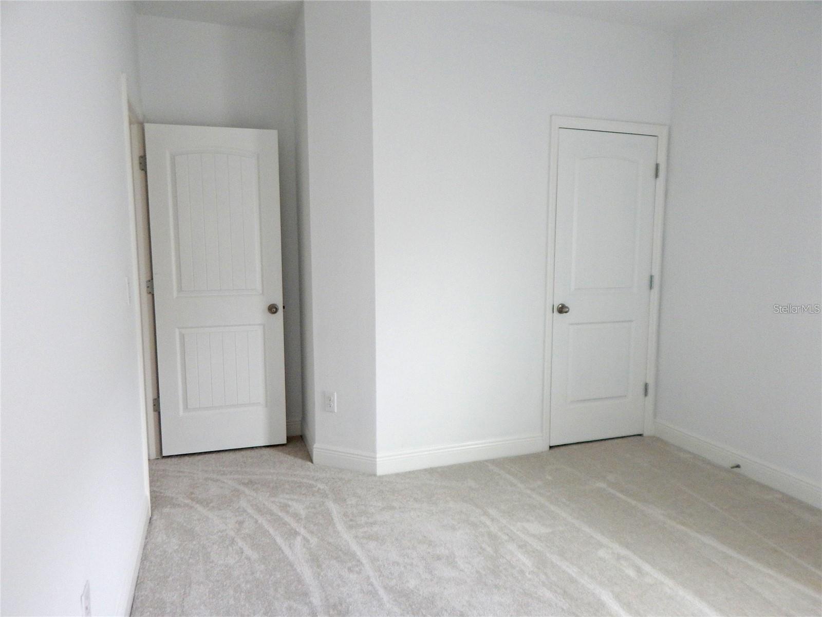 FISHHAWK RANCH WEST PH 4A - Residential Lease