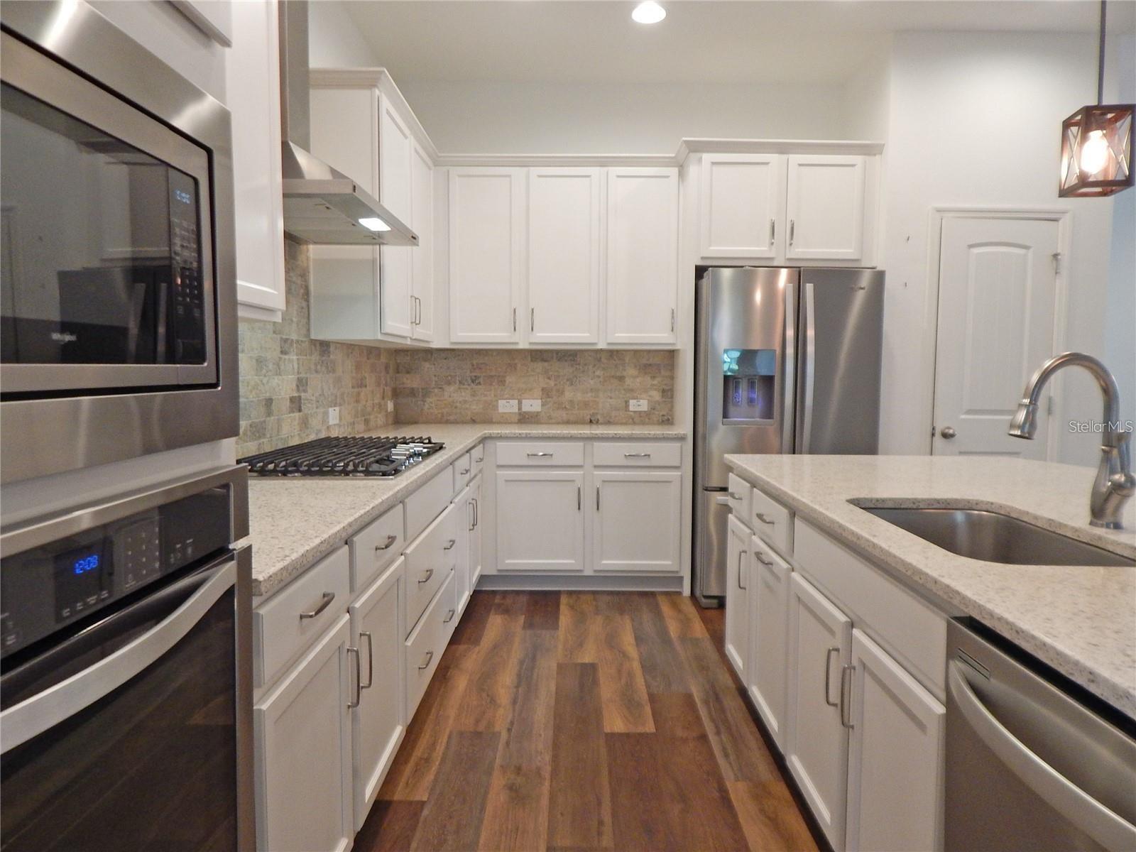 FISHHAWK RANCH WEST PH 4A - Residential Lease
