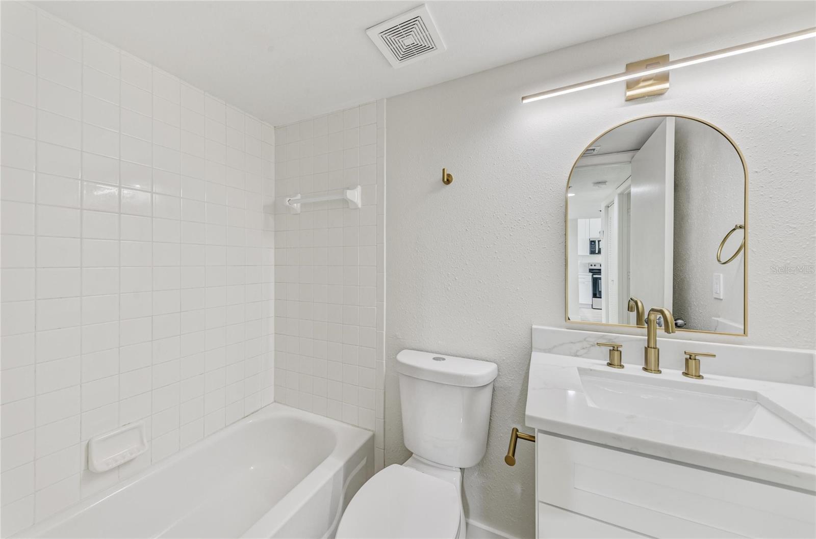 THE FAIRWAYS AT PINEBROOK PH II - Residential