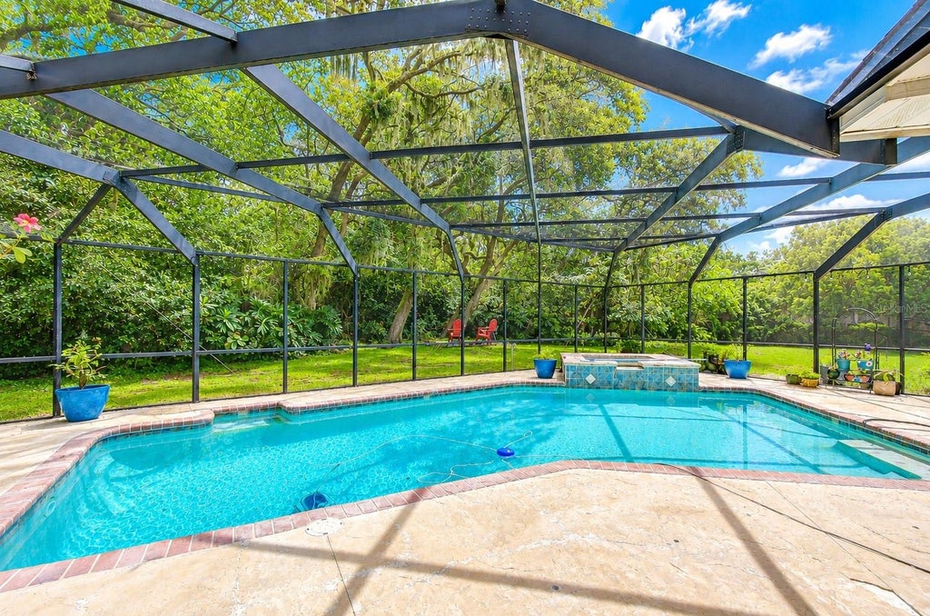 Photo of 901 Woodview Drive, Brandon, FL 33511 (MLS # TB8540291)