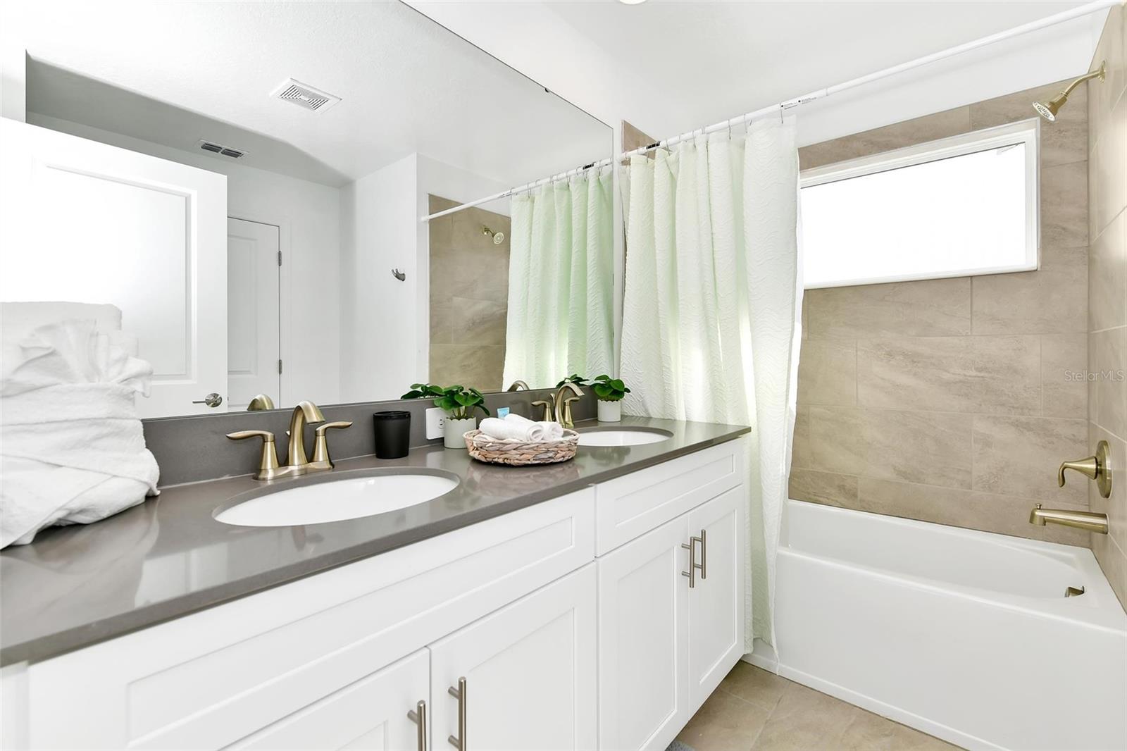 COVE AT STOREY LAKE 5 - Residential