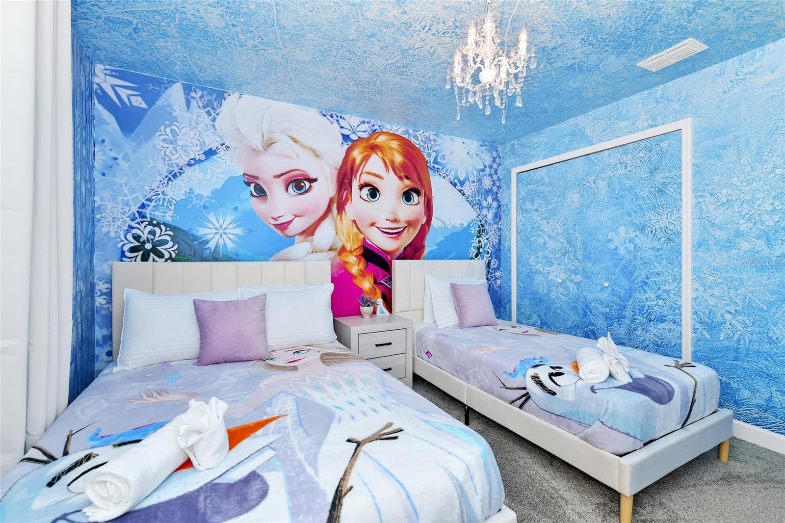 COVE AT STOREY LAKE 5 - Residential