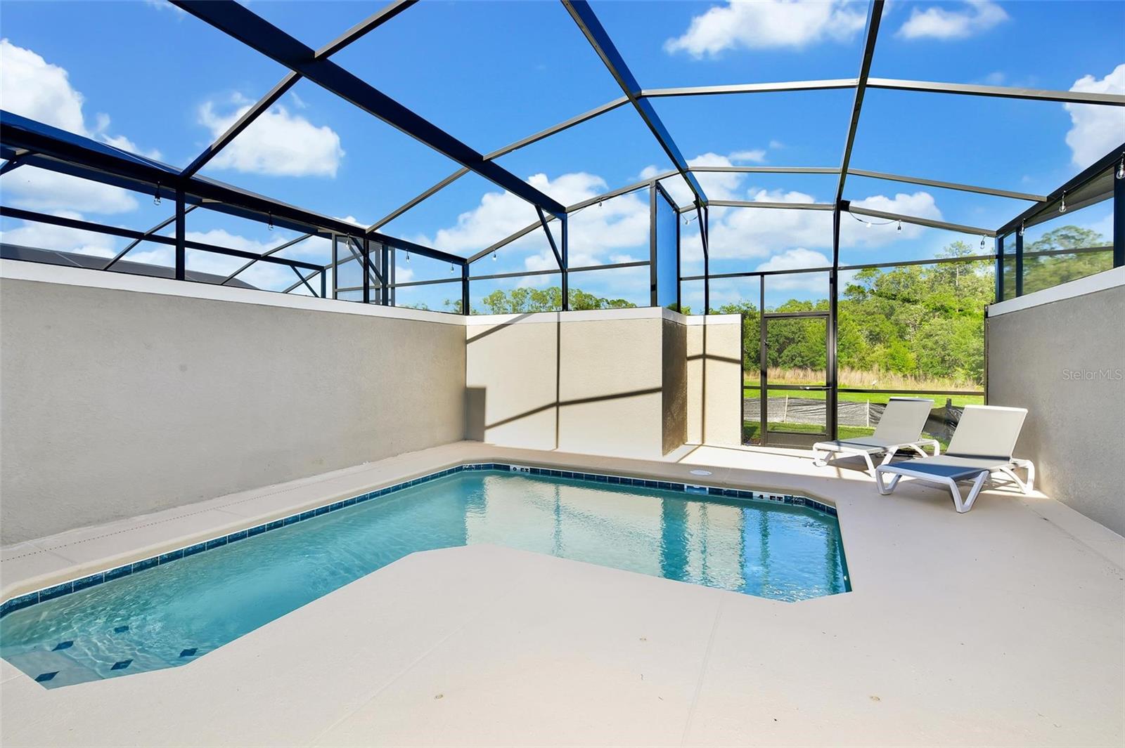 COVE AT STOREY LAKE 5 - Residential