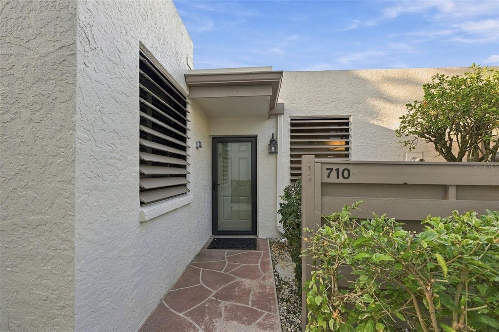 Photo of 710 Oakview Drive #0, Bradenton, FL 34210 (MLS # A4710738)