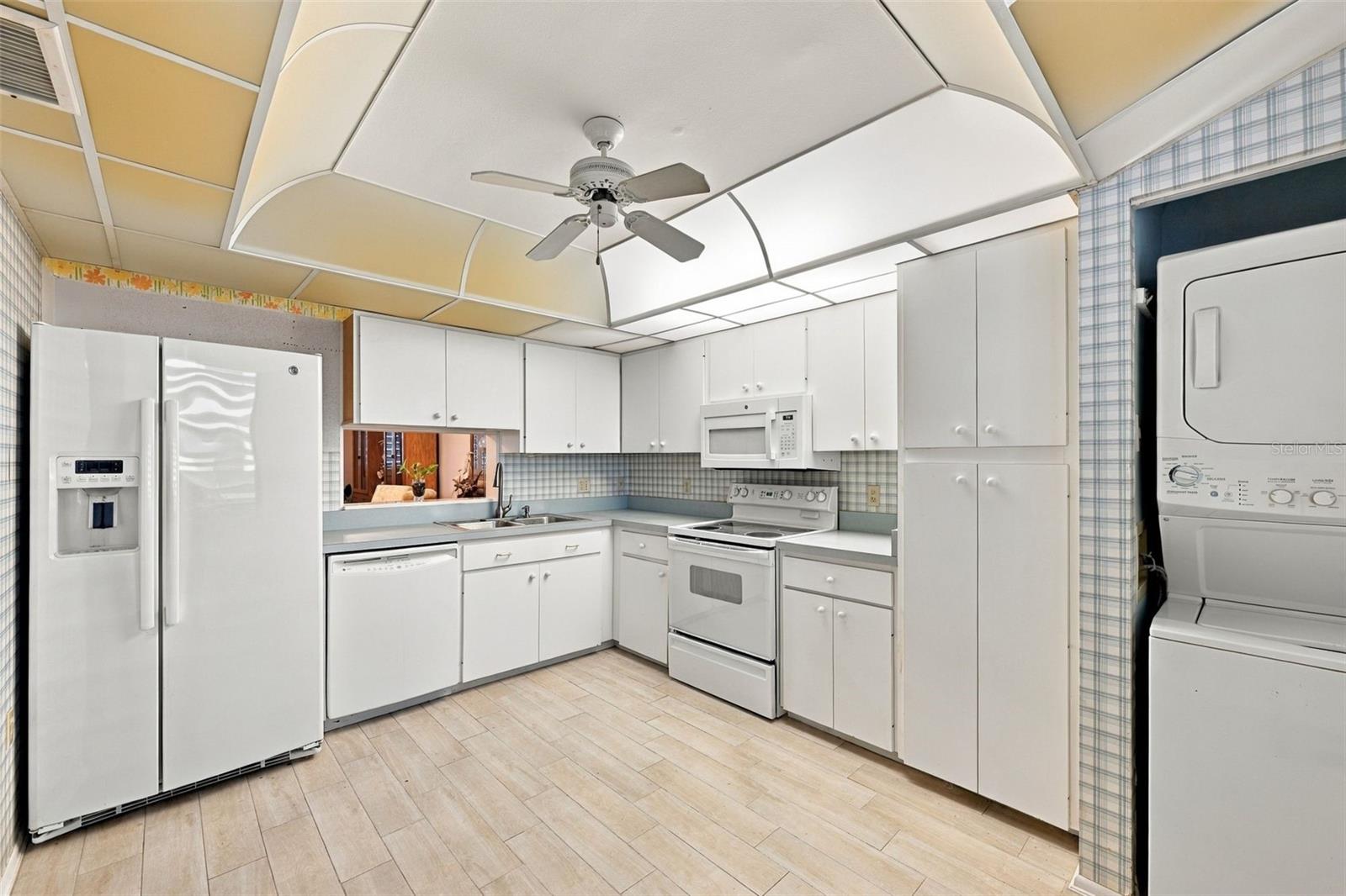 710 OAKVIEW DRIVE 0, BRADENTON, FL, 34210 4 710 OAKVIEW DRIVE 0