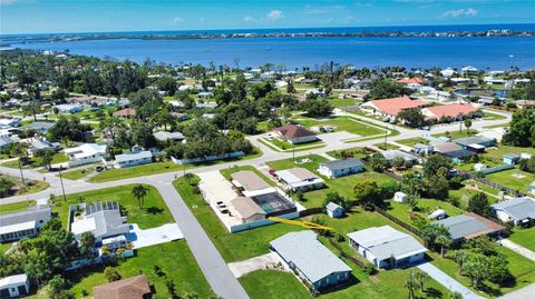 Photo of 123 Virginia Court, Englewood, FL 34223 (MLS # D6143814) Photo of 123 Virginia Court, Englewood, FL 34223 (MLS # D6143814)