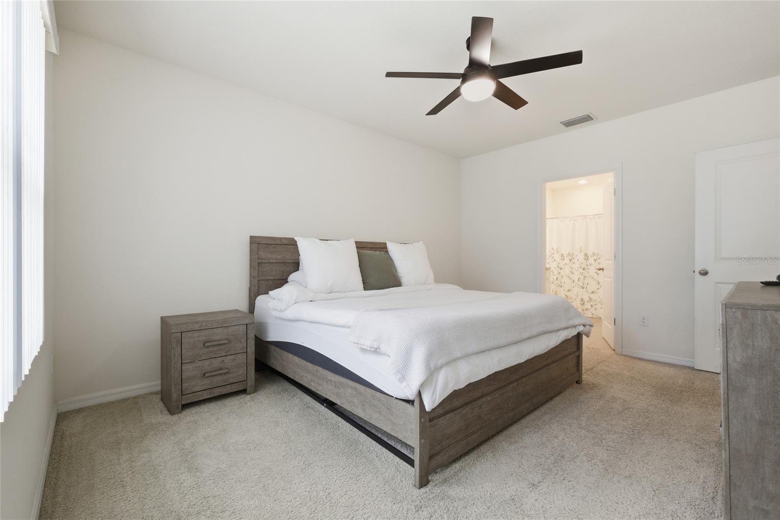 SILVERADO RANCH - Residential