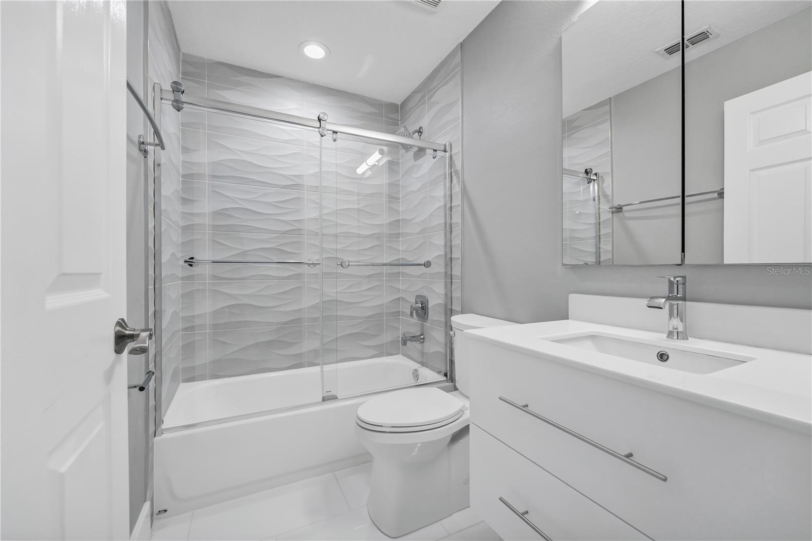 WATERFORD CHASE - Residential