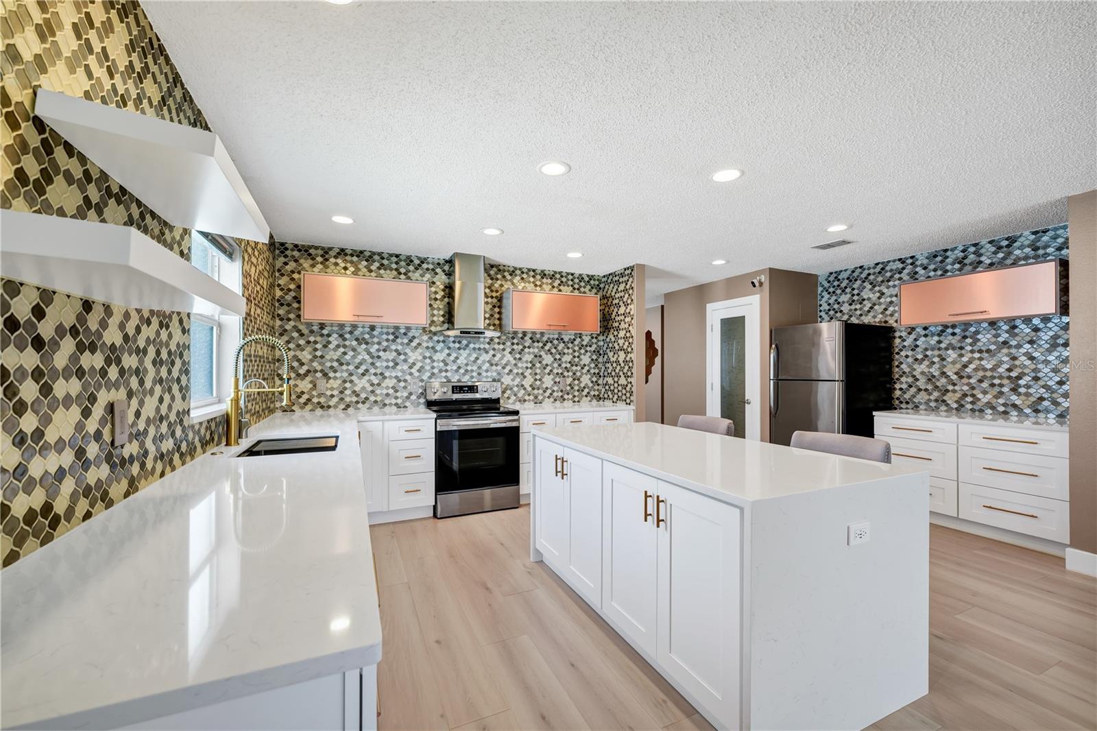 WATERFORD CHASE - Residential