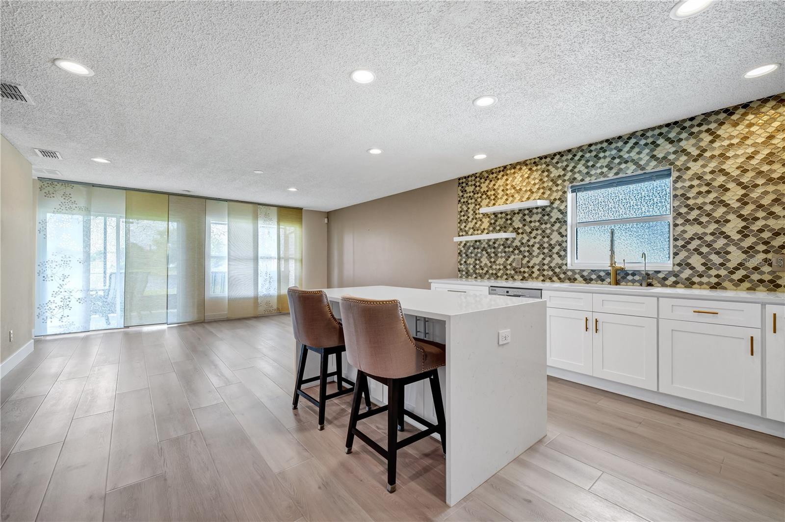 WATERFORD CHASE - Residential