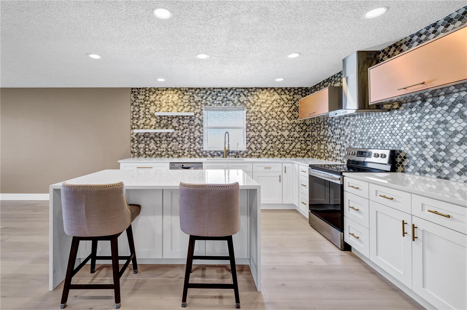 WATERFORD CHASE - Residential