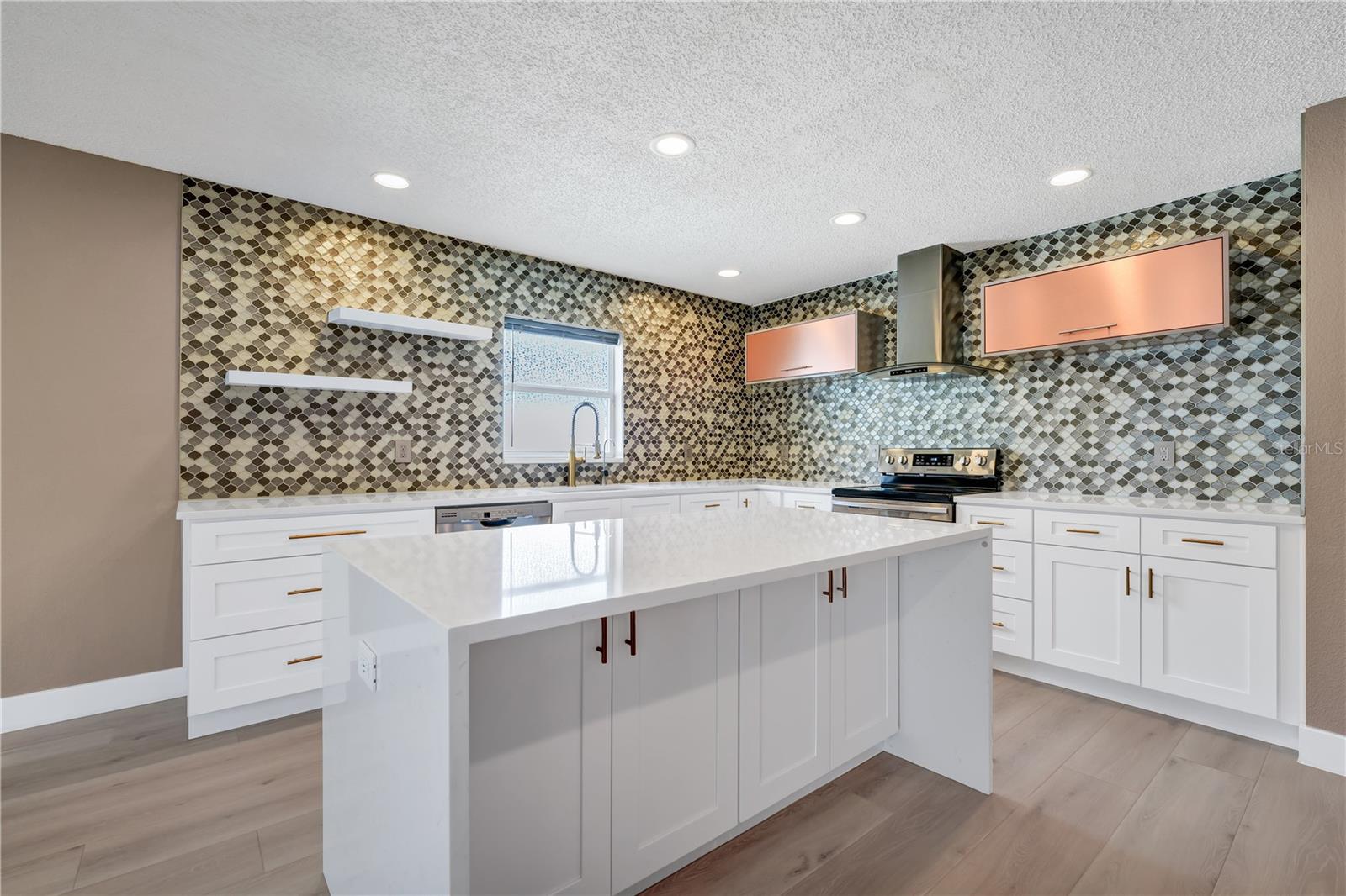 WATERFORD CHASE - Residential