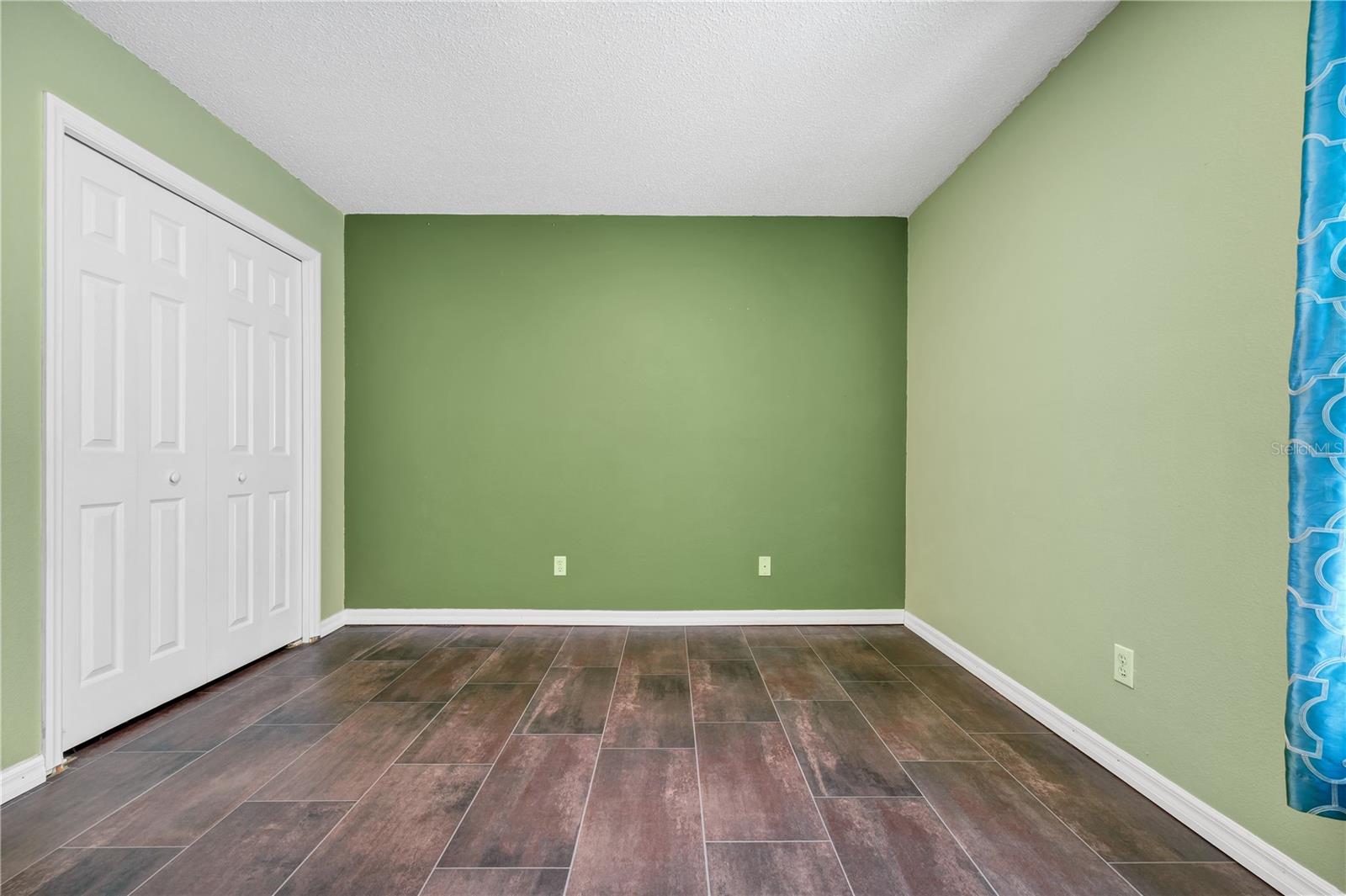 WATERFORD CHASE - Residential