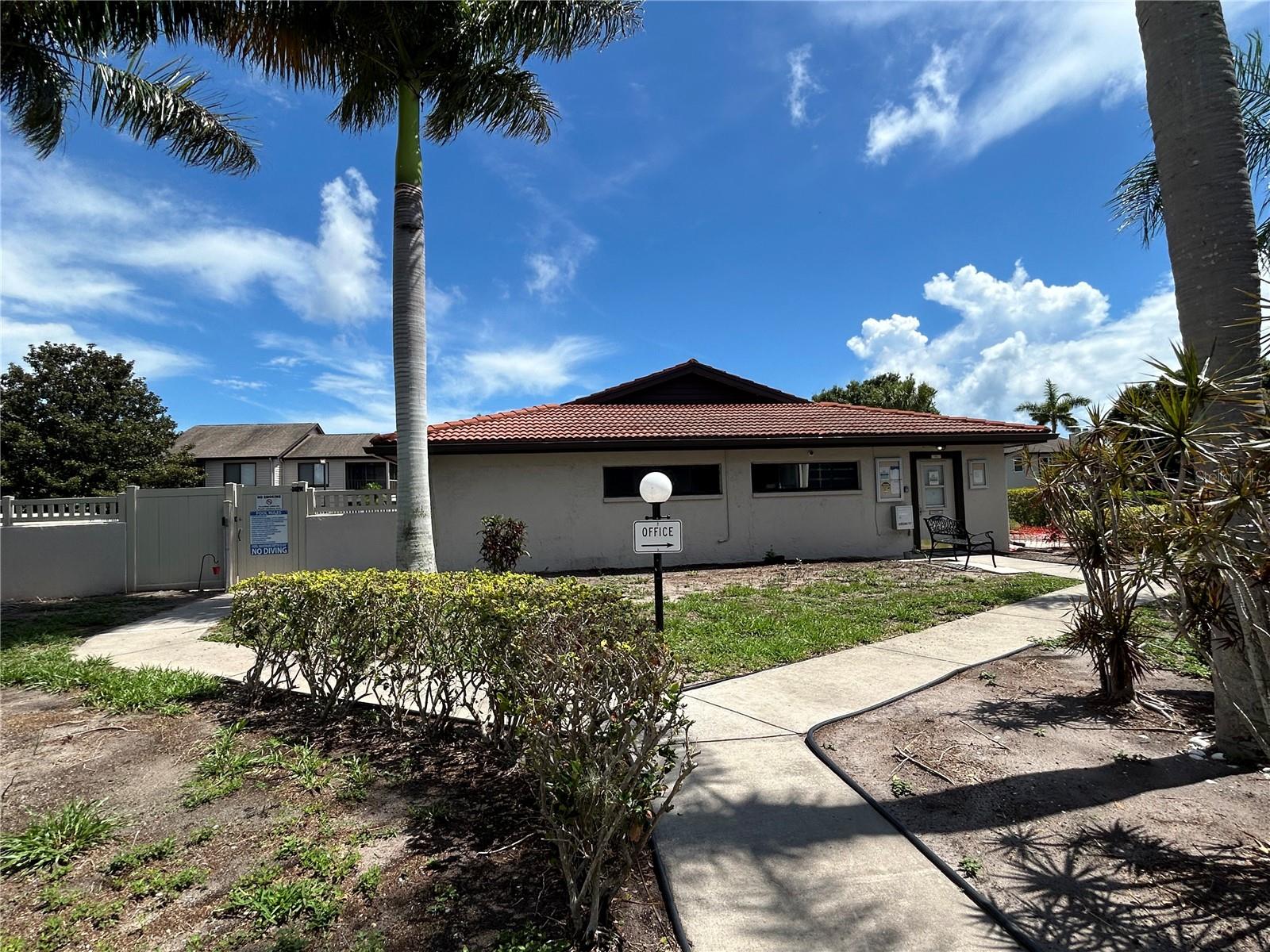 MIRROR LAKE SEC 2 - Residential Lease