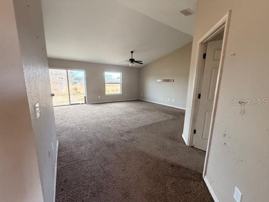 Photo of 7 Willow Run Drive, Ocala, FL 34472 (MLS # OM716367)