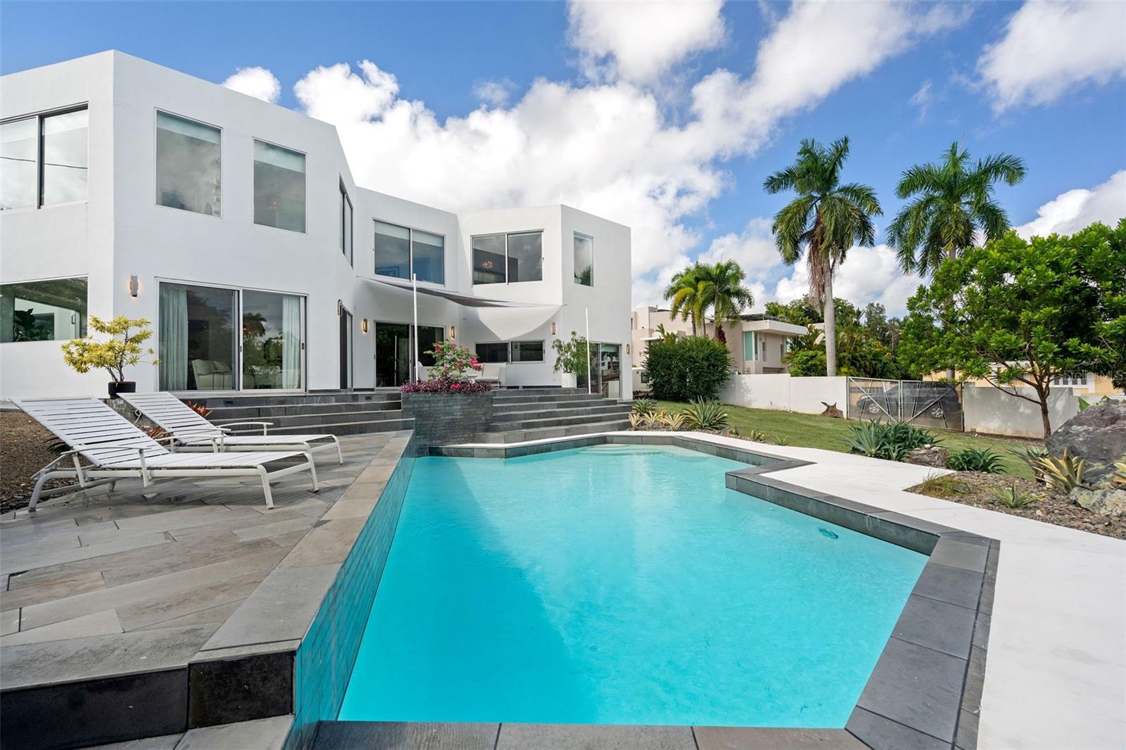 URBANIZACION SAN FRANCISCO - Residential