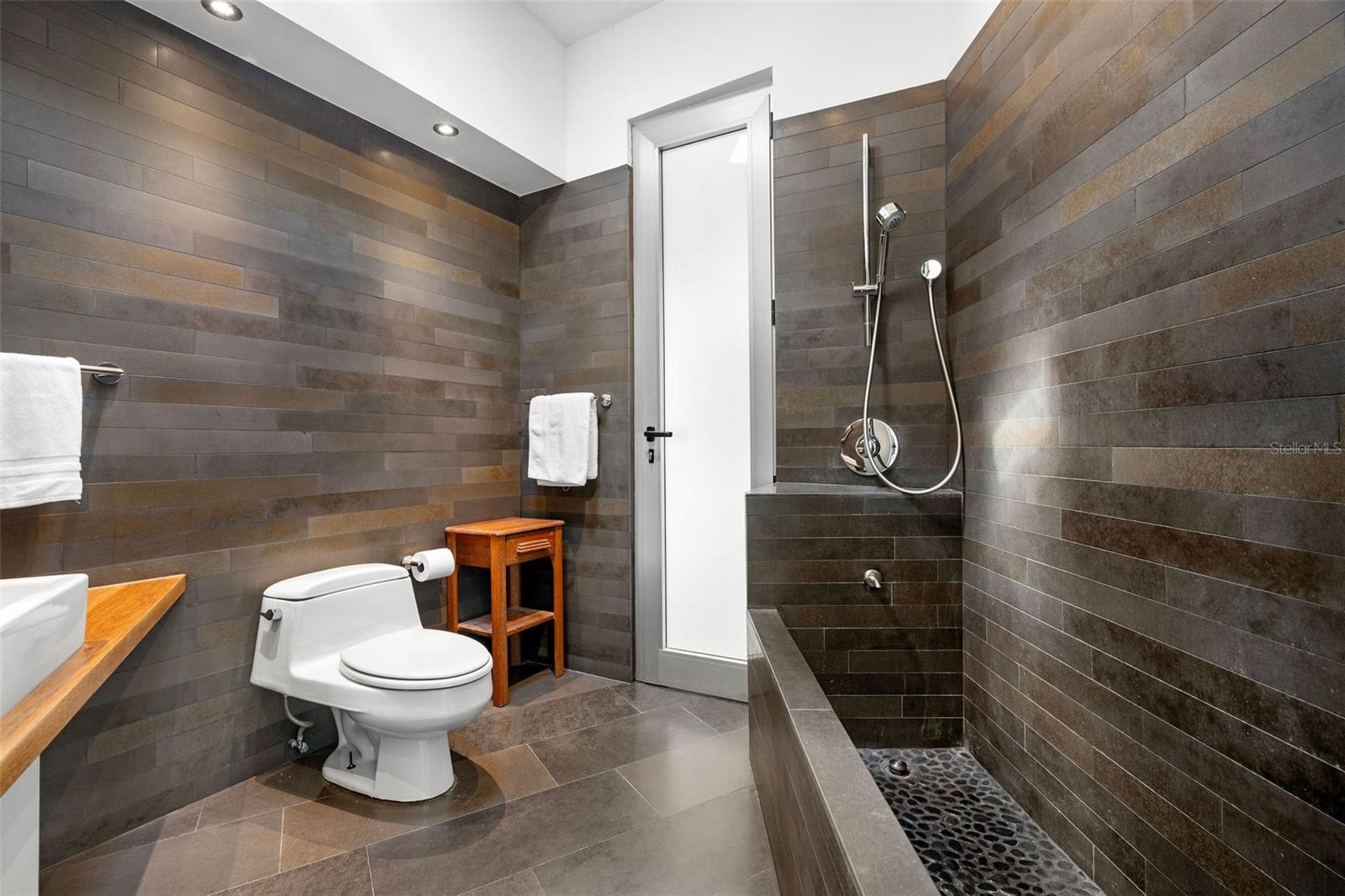 URBANIZACION SAN FRANCISCO - Residential