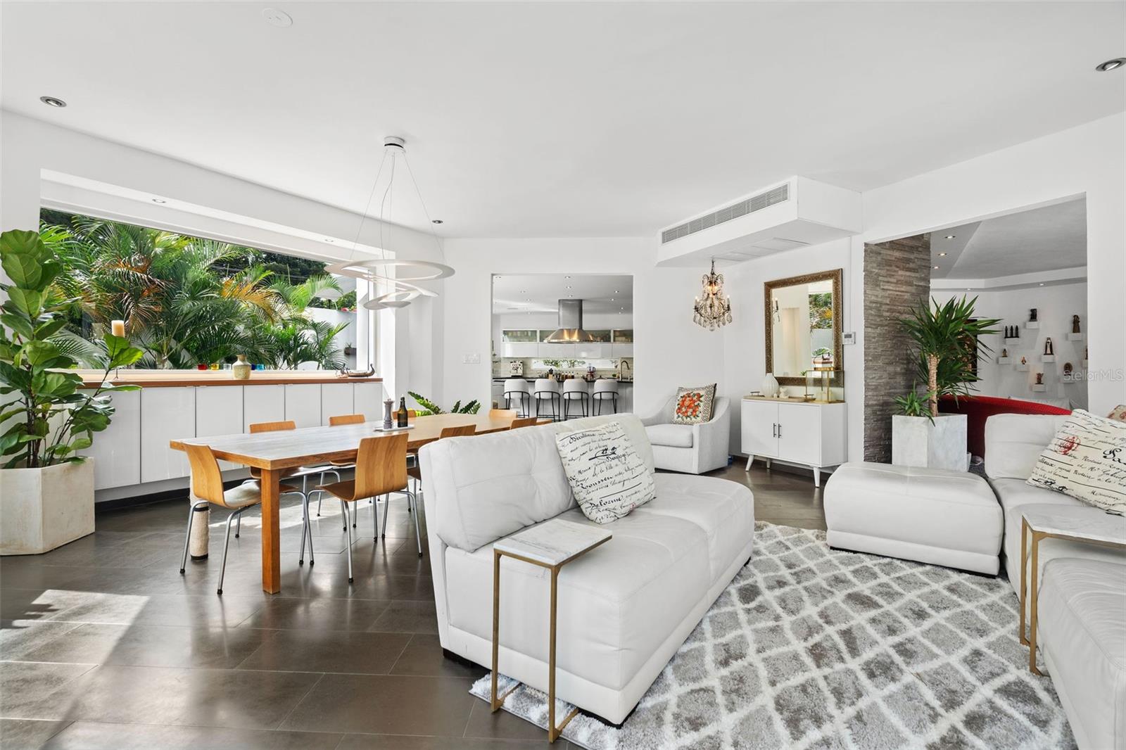 URBANIZACION SAN FRANCISCO - Residential